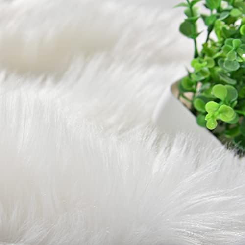 Goolela Faux Fur Rug Throw White 24x36 Inch